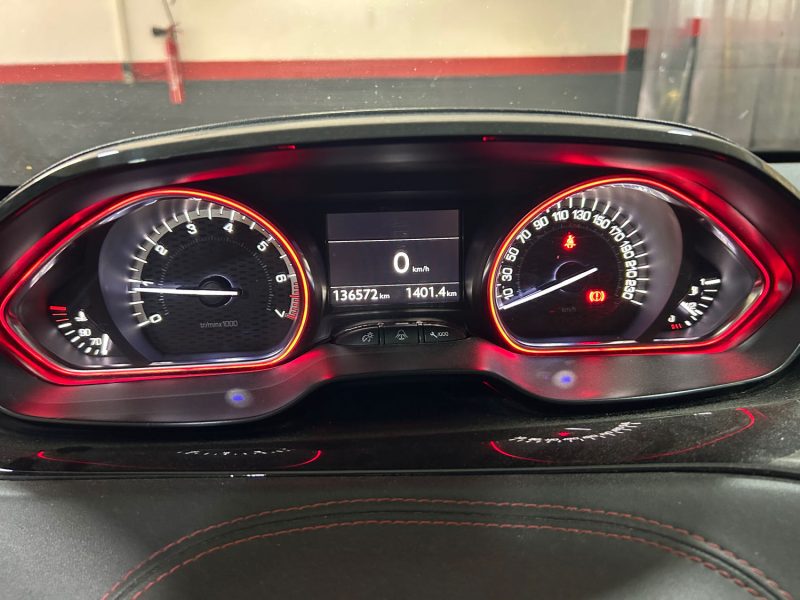 PEUGEOT 208 GTI 30TH BY PEUGEOT SPORT 208CH  2 OU 5 PLACES