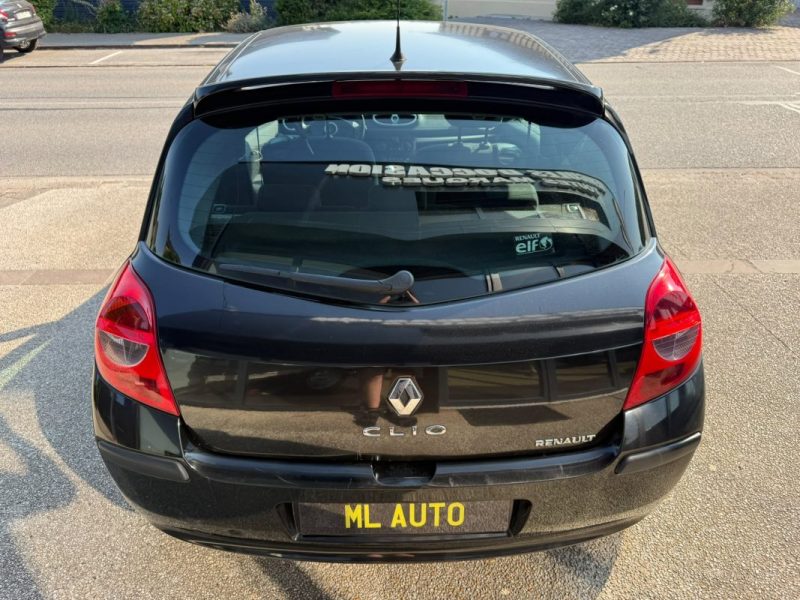Renault Clio III 1.5 DCi 85Ch Exception