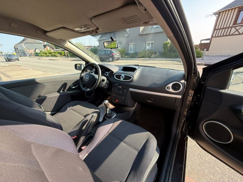 Renault Clio III 1.5 DCi 85Ch Exception