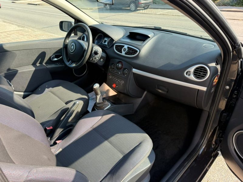 Renault Clio III 1.5 DCi 85Ch Exception