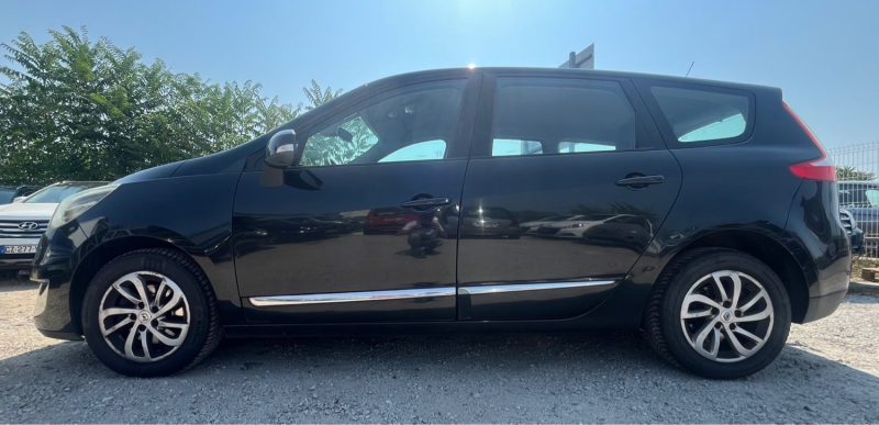 Renault Grand Scenic 1.5 Dci 110 Ch Boite Auto 7 Place 