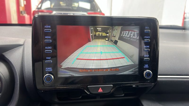 TOYOTA YARIS CROSS SUV 1.5 HYBRIDE 116cv DYNAMIC BUSINESS/1 ERE MAIN/TVA RECUPERABLE