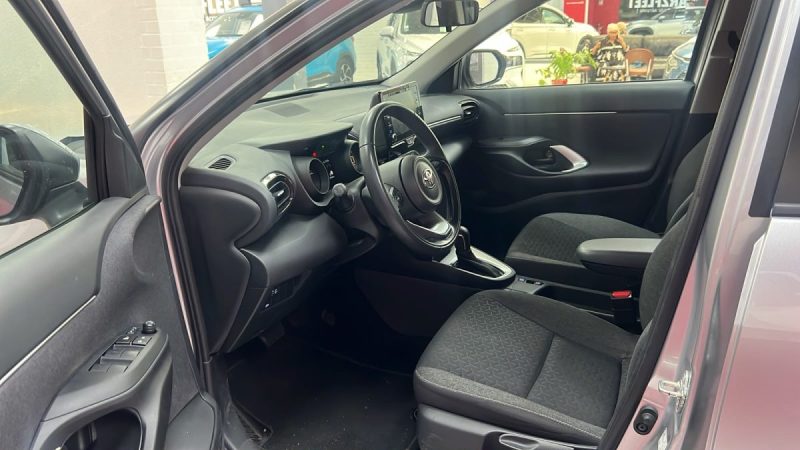 TOYOTA YARIS CROSS SUV 1.5 HYBRIDE 116cv DYNAMIC BUSINESS/1 ERE MAIN/TVA RECUPERABLE