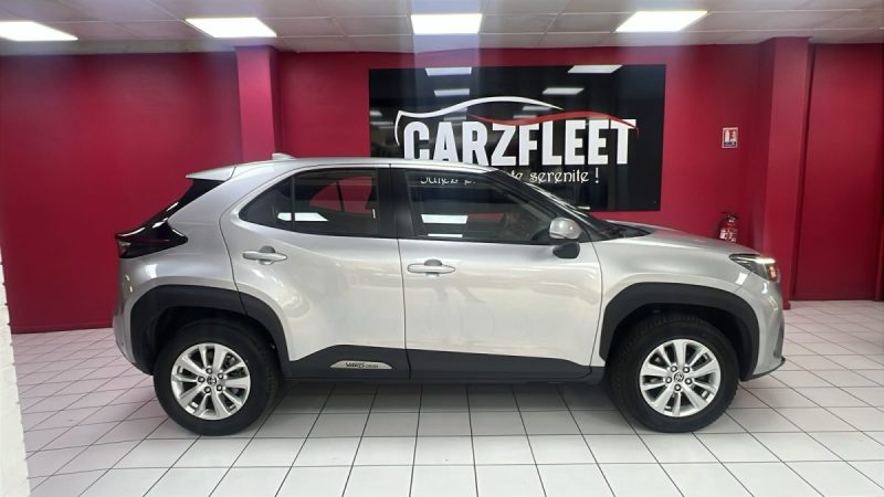 TOYOTA YARIS CROSS SUV 1.5 HYBRIDE 116cv DYNAMIC BUSINESS/1 ERE MAIN/TVA RECUPERABLE