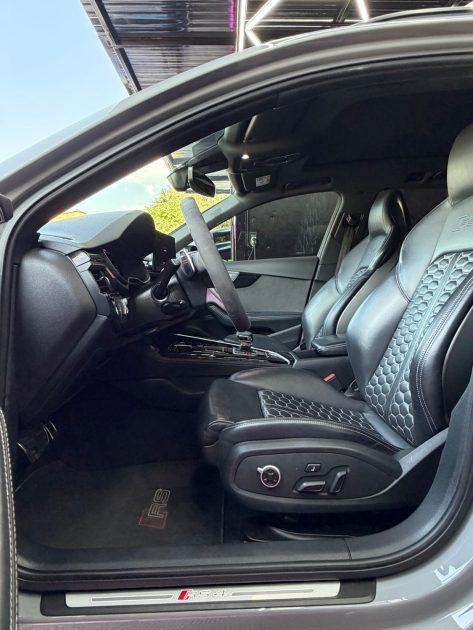 Audi RS4 Avant Phase 2 – Garantie 12 mois – Échange reprise possible