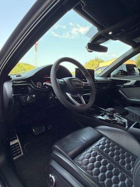 Audi RS4 Avant Phase 2 – Garantie 12 mois – Échange reprise possible
