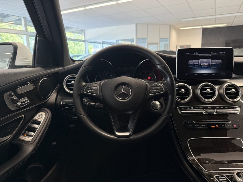 MERCEDES GLC 220 d 170 ch 9g-DCT Fascination 4-Matic / TOIT OUVRANT / SIEGES ELECTRIQUES CHAUFFANTS