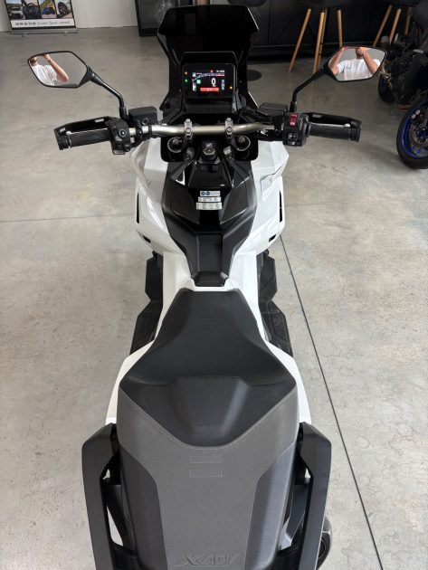 HONDA XADV 750 / 2024 / 6400 KMS / AKRAPOVIC
