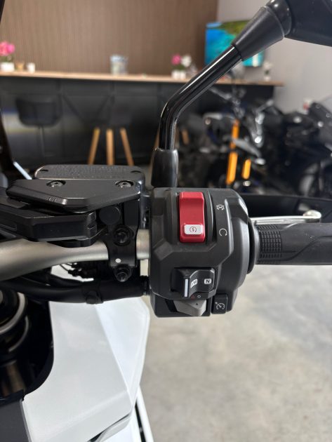 HONDA XADV 750 / 2024 / 6400 KMS / AKRAPOVIC