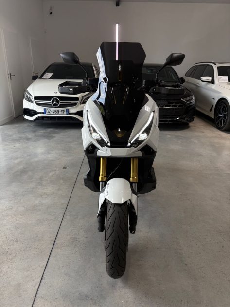 HONDA XADV 750 / 2024 / 6400 KMS / AKRAPOVIC