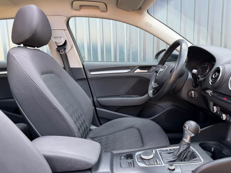AUDI A3 Sportback 2.0 TDi 16V FAP S-Tronic6 S&S 150 cv Boîte auto