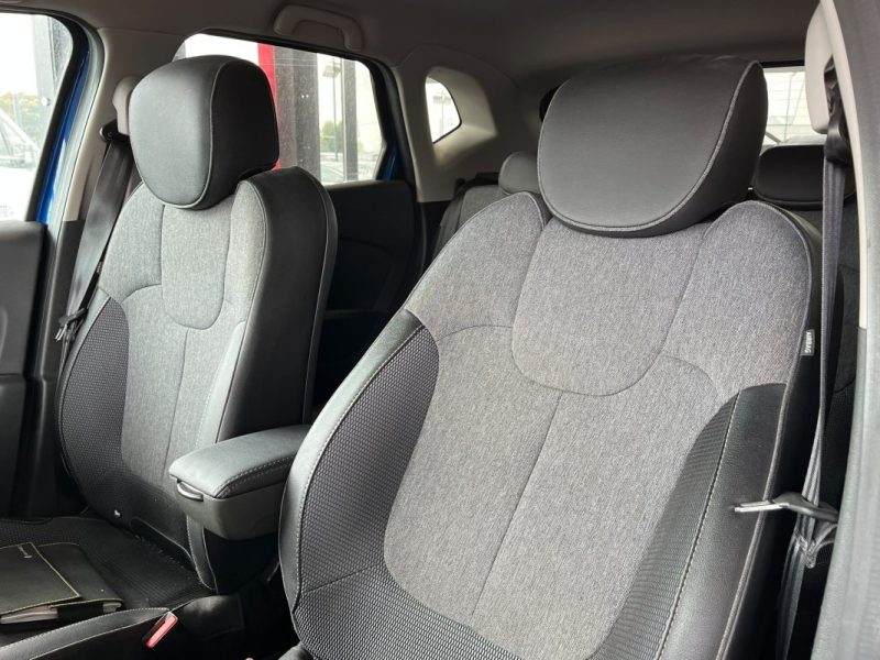 🚗 RENAULT CAPTUR 0.9 TCe 90 Intens energy 📷 Caméra de recul • 🧊 Climatisation • 🎵 Bluetooth