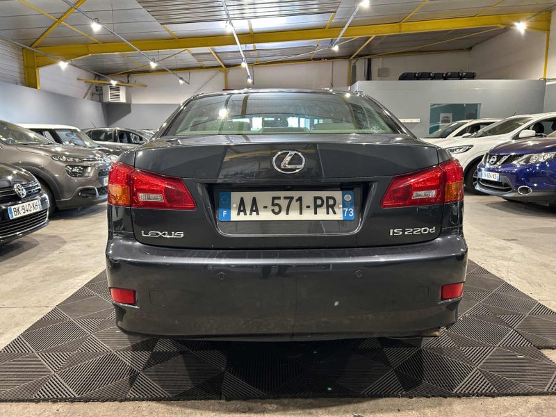 LEXUS IS IS 220D 177CH PACK SPORT 