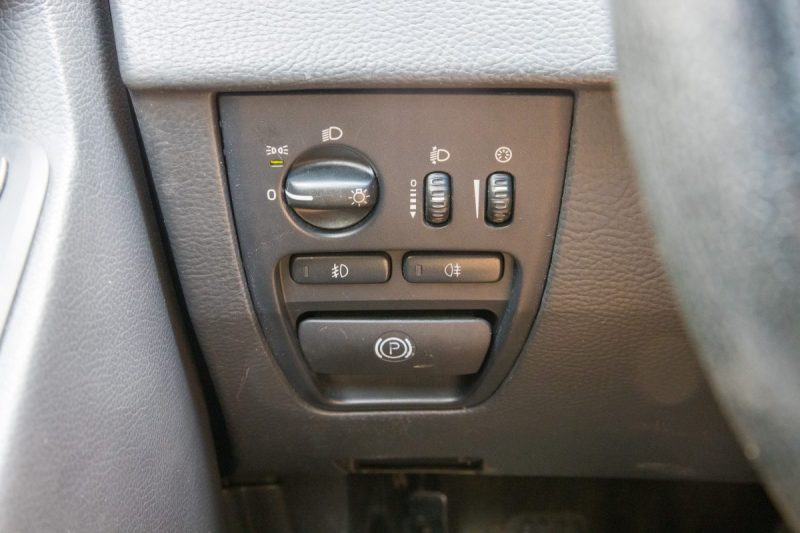 VOLVO XC90 D5 CUIR 7 PLACES 2006