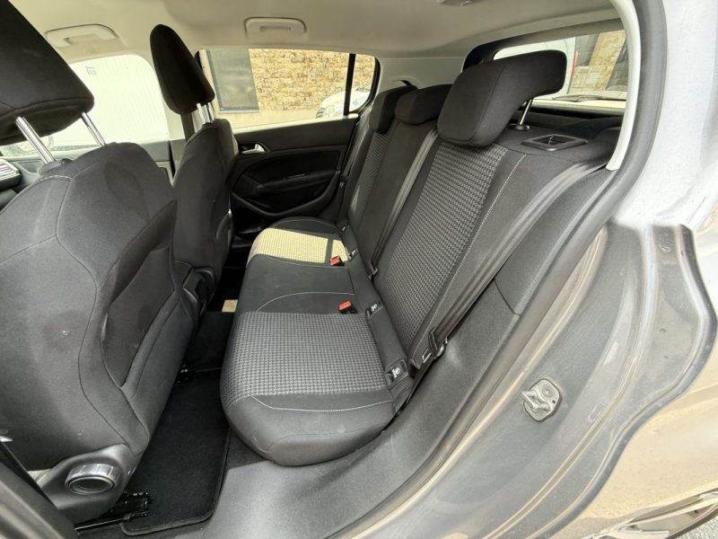 PEUGEOT 308 II 1.2 110 STYLE 2017