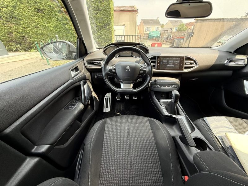 PEUGEOT 308 II 1.2 110 STYLE 2017