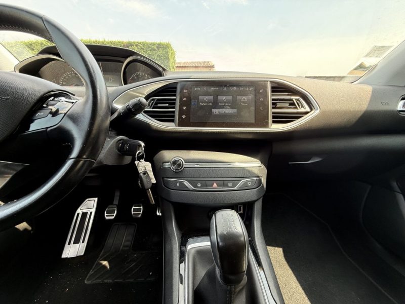 PEUGEOT 308 II 1.2 110 STYLE 2017