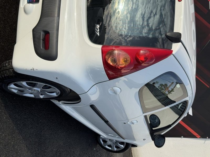 PEUGEOT 107 1.0E 12V TRENDY 2011