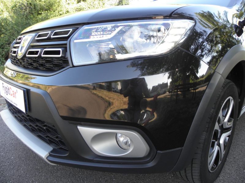 Dacia Sandero II 1.0 TCe 100ch Stepway • 1ère main • Entretien Dacia