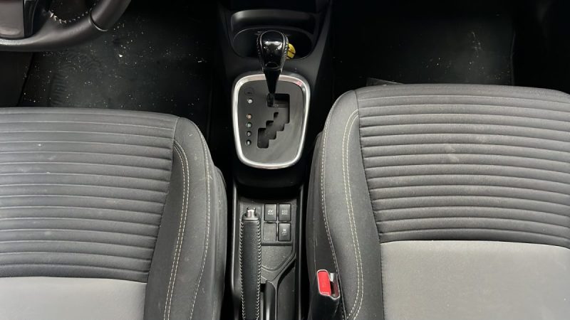 TOYOTA YARIS FRANCE BUSINESS AUTO 100cv HYBRIDE/1 ERE MAIN/TVA RECUPERABLE
