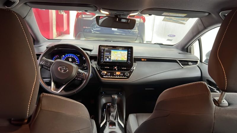 TOYOTA COROLLA BERLINE HYBRIDE 1.8 DYNAMIC BUSINESS 122cv/1 ERE MAIN/TVA RECUPERABLE