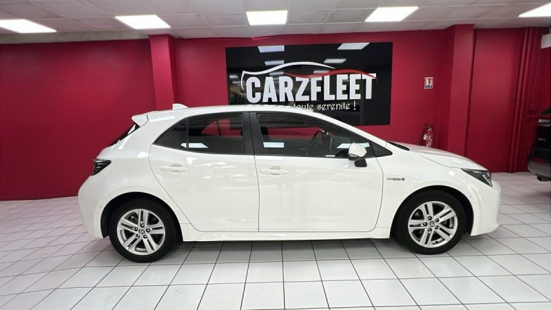 TOYOTA COROLLA BERLINE HYBRIDE 1.8 DYNAMIC BUSINESS 122cv/1 ERE MAIN/TVA RECUPERABLE