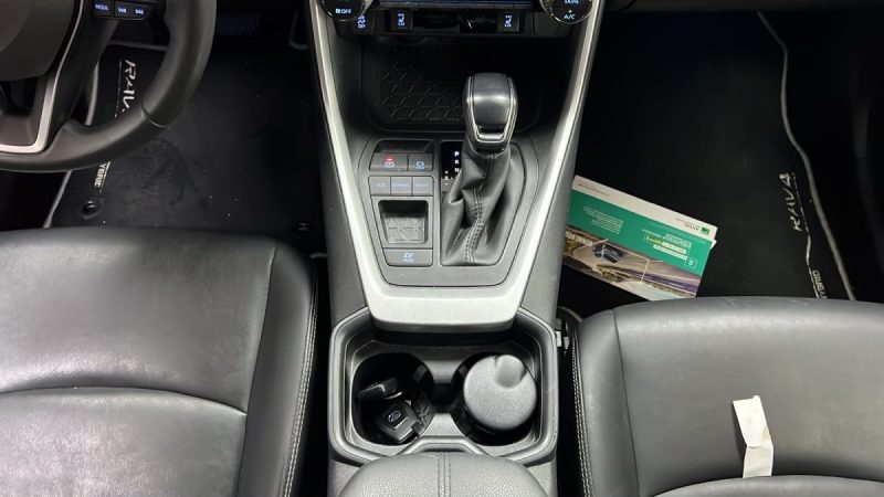 TOTOYA RAV4 SUV HYBRIDE 218cv DYNAMIC BUSINESS + CUIR/1 ERE MAIN/TVA RECUPERABLE