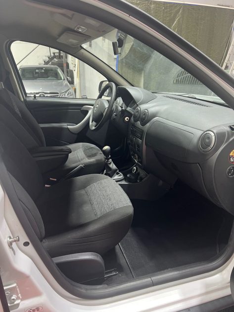 DACIA DUSTER 1.5 DCI 110 AMBIANCE 4X4, 1ère Main, Faible Kilométrage, Distribution Neuve  