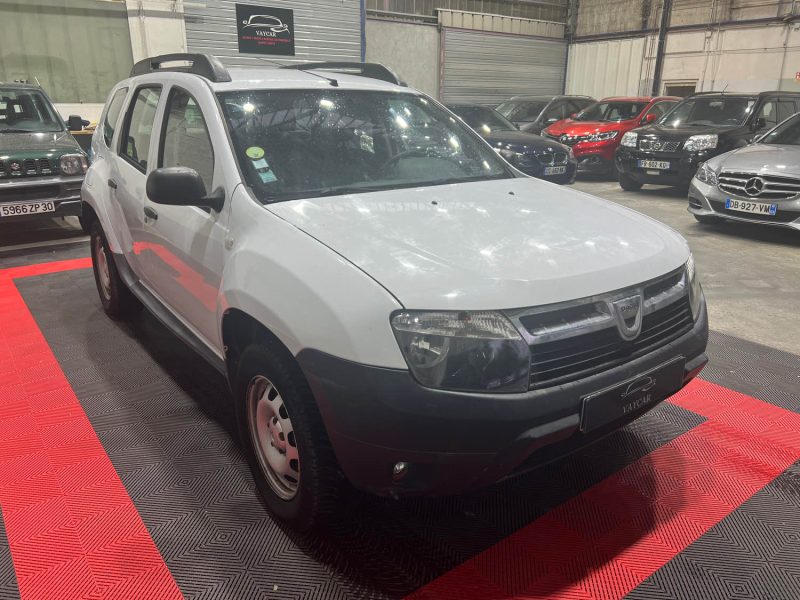 DACIA DUSTER 1.5 DCI 110 AMBIANCE 4X4, 1ère Main, Faible Kilométrage, Distribution Neuve  