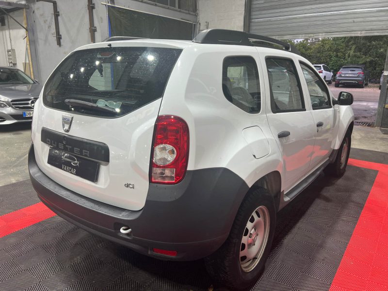 DACIA DUSTER 1.5 DCI 110 AMBIANCE 4X4, 1ère Main, Faible Kilométrage, Distribution Neuve  