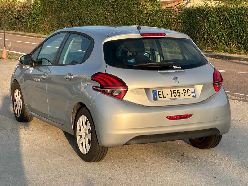 PEUGEOT 208 1.2  68 ACCESS  Garantie 12 mois 
