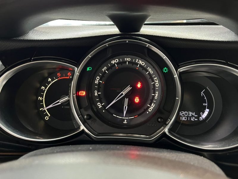 🚗 CITROËN DS3 1.6 100 Ch SO CHIC 🎵 Bluetooth • 🧊 Climatisation
