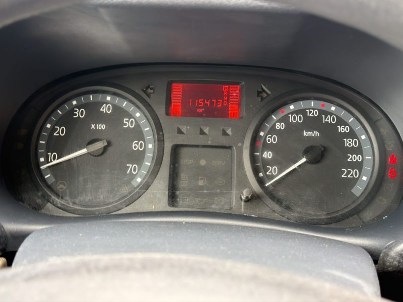 RENAULT CLIO CONFORT DYNAMIQUE1.4 16V 98CV BOITE AUTOMATIQUE  