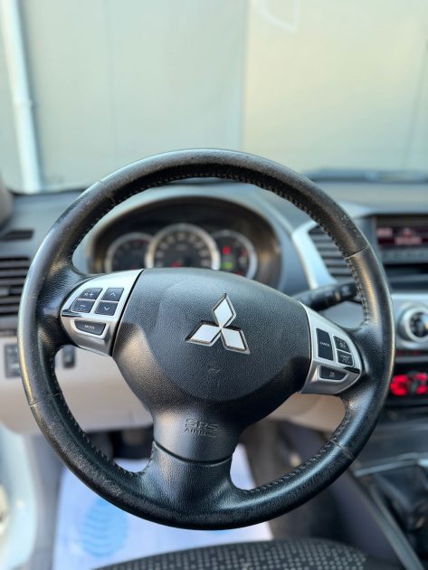 MITSUBISHI L200 - DOUBLE CAB - 2.5 TD - 178 CH - INTENSE - GARANTIE 3 MOIS 