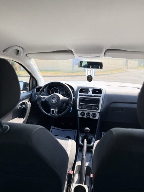VOLKSWAGEN POLO 1.2 60 TRENDLINE 2013