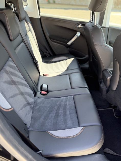PEUGEOT 2008 CROSSWAY GARANTIE ET REVISÉ