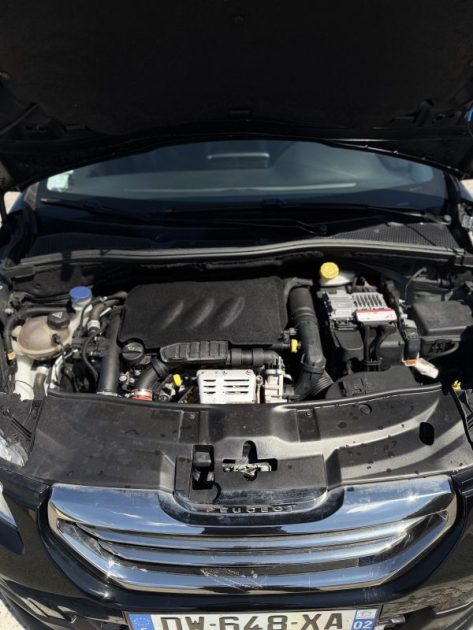 PEUGEOT 2008 CROSSWAY GARANTIE ET REVISÉ