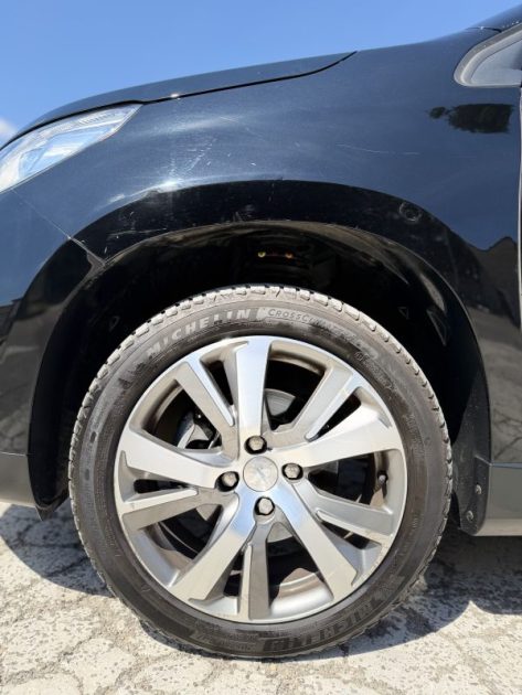 PEUGEOT 2008 CROSSWAY GARANTIE ET REVISÉ
