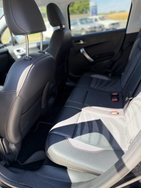 PEUGEOT 2008 CROSSWAY GARANTIE ET REVISÉ