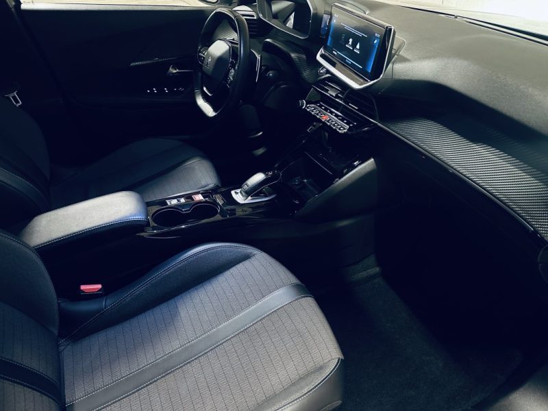 PEUGEOT 2008 1.5 BLUE HDI 130 ALLURE Business EAT8 2021