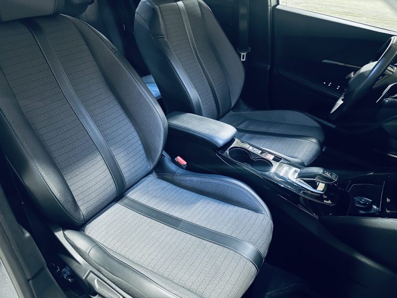 PEUGEOT 2008 1.5 BLUE HDI 130 ALLURE Business EAT8 2021