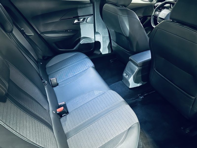 PEUGEOT 2008 1.5 BLUE HDI 130 ALLURE Business EAT8