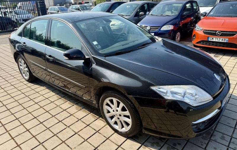 RENAULT LAGUNA 3 2.0 DCI 150 DYNAMIQUE 2007