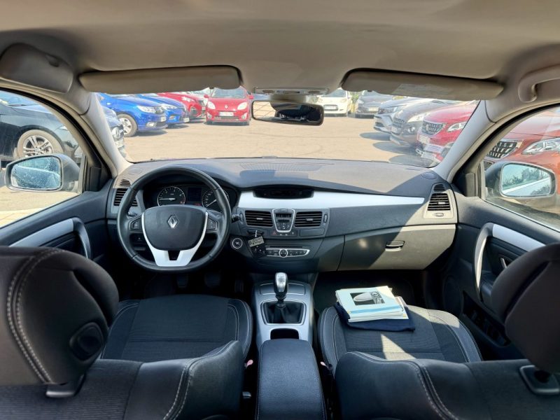RENAULT LAGUNA 3 2.0 DCI 150 DYNAMIQUE 2007
