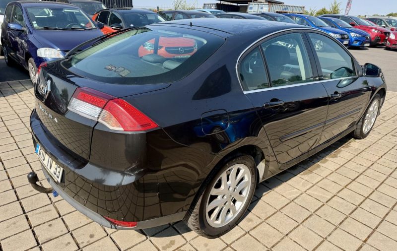 RENAULT LAGUNA 3 2.0 DCI 150 DYNAMIQUE 2007
