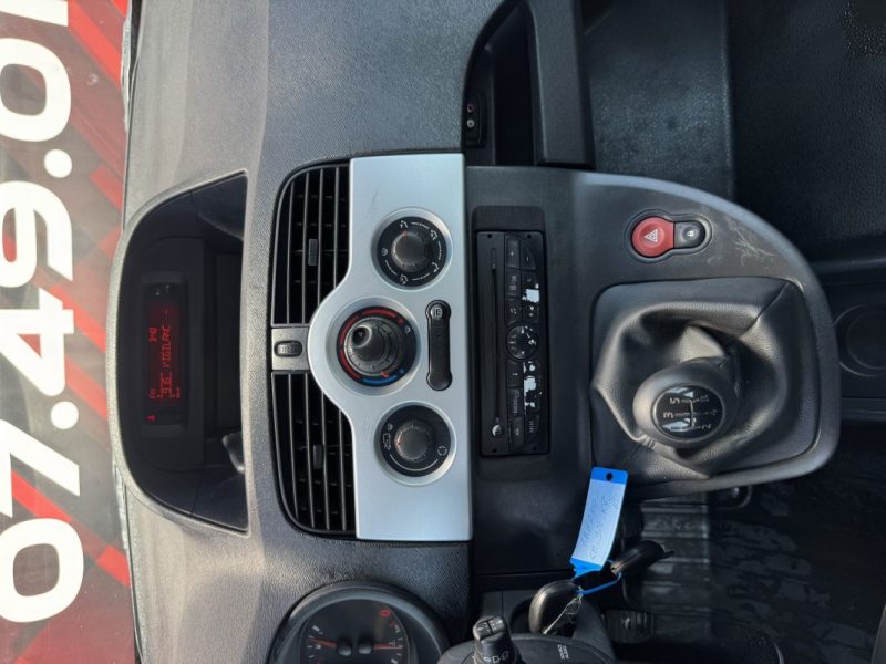 RENAULT KANGOO II 1.5 DCI 75 AUTHENTIQUE 2012