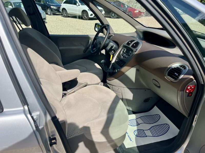 CITROEN XSARA PICASSO 2.0 HDI 90 EXCLUSIVE 88000 km