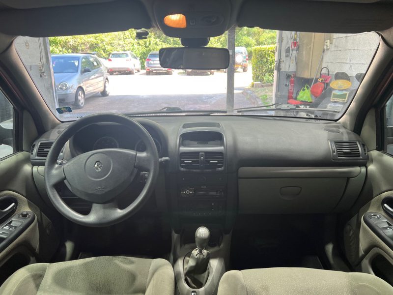 RENAULT CLIO LUXE PRIVILEGE 1.4 16V 2004, Climatisation, Régulateur de vitesse 
