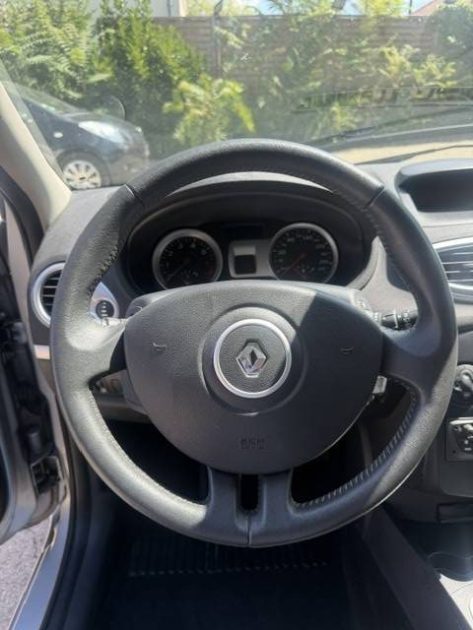 RENAULT CLIO 1.2 DYNAMIQUE 2010 - 88 324Kms - Climatisation - Premier Main - SUIVIT RENAULT
