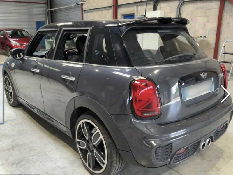 MINI COOPER S 192 JOHN COOPER WORKS / TOIT OUVRANT / UHD / HARMAN KARDON / AFF TETE HAUTE 